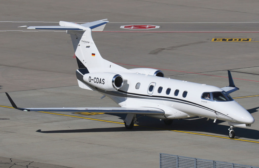 Embraer Phenom 300