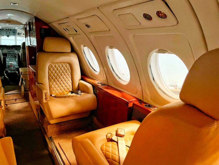 Choisir entre la classe affaires et le jet privé